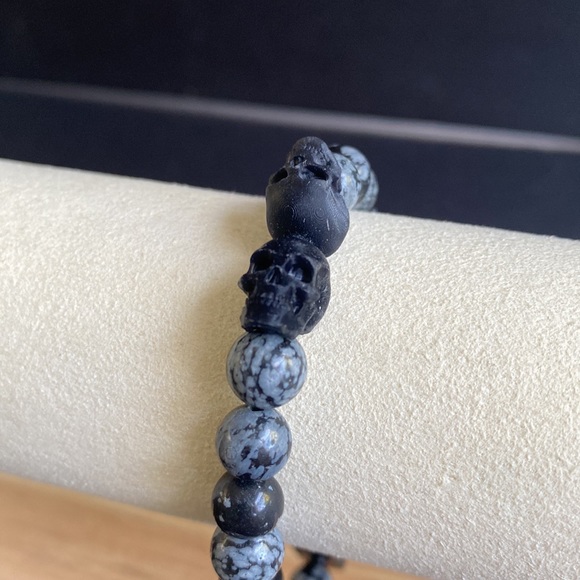 Snowflake Obsidian Skull Bracelet - Picture 4 of 7